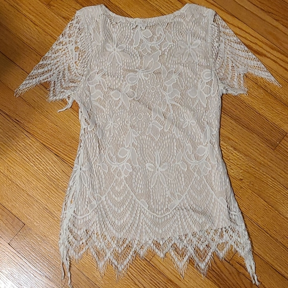 BKE‎ lacey blouse - Picture 4 of 4